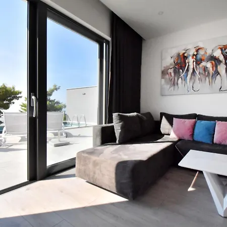 Holiday home Holiday Alexandra By Interhome Makarska